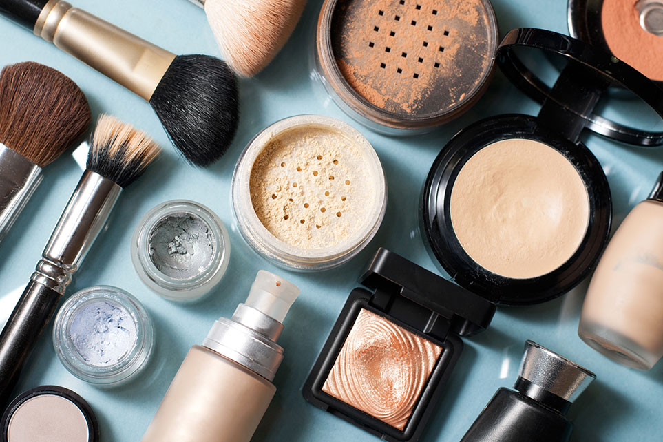 Should You Apply Skincare Before Makeup? (Answered)